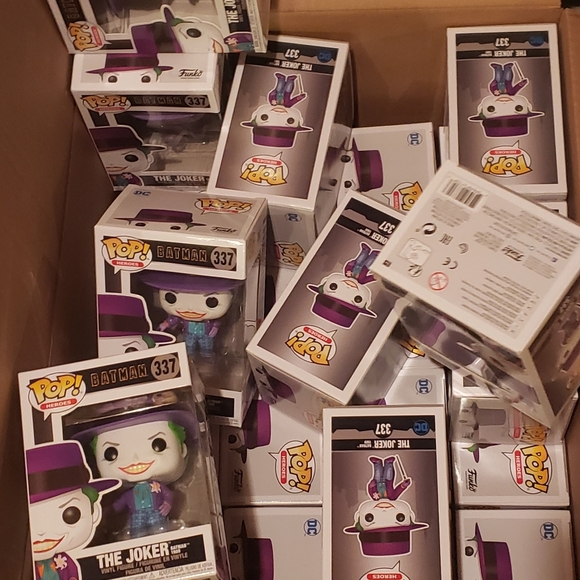 FUNKO POP THE JOKER NEW IN BOX - Picture 2 of 11
